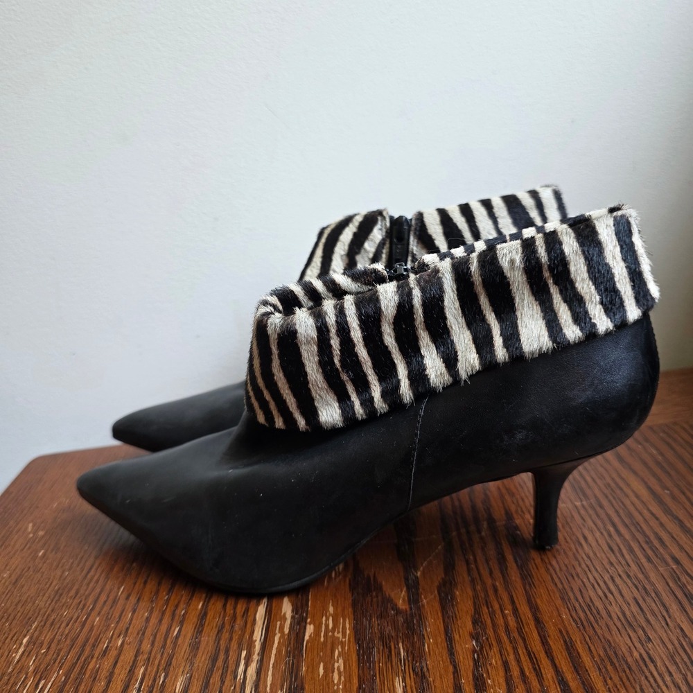 Y2K Vintage Black Leather‎ Zebra Calf Hair Kitten Heel Ankle Boots 9M